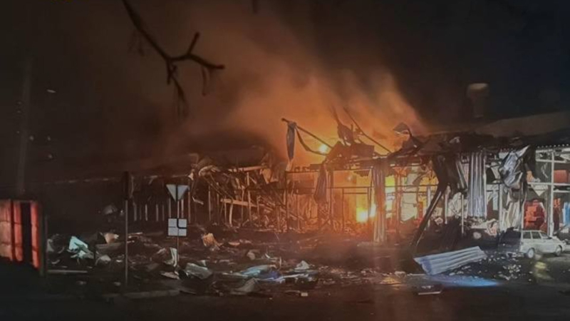 Ein Schlag für Cherson: eine Mutter und sie drei kleine Töchter – Gehirnerschütterung und Explosionsverletzungen“ /></p>
<p>Foto: Regionalstaatsanwaltschaft Cherson</p>
<p><img decoding=