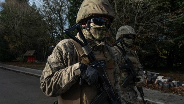Rauchgeneratoren und Explosionen: In Großbritannien trainiert das ukrainische Militär unter realistischsten Bedingungen
