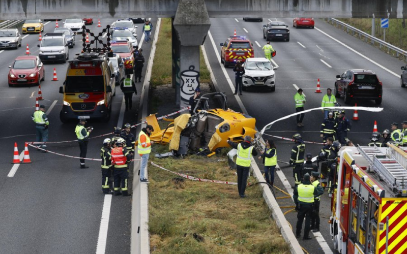 In Madrid stürzte ein Hubschrauber auf einer stark befahrenen Autobahn ab: Es gibt Verletzte (Fotos, Video)