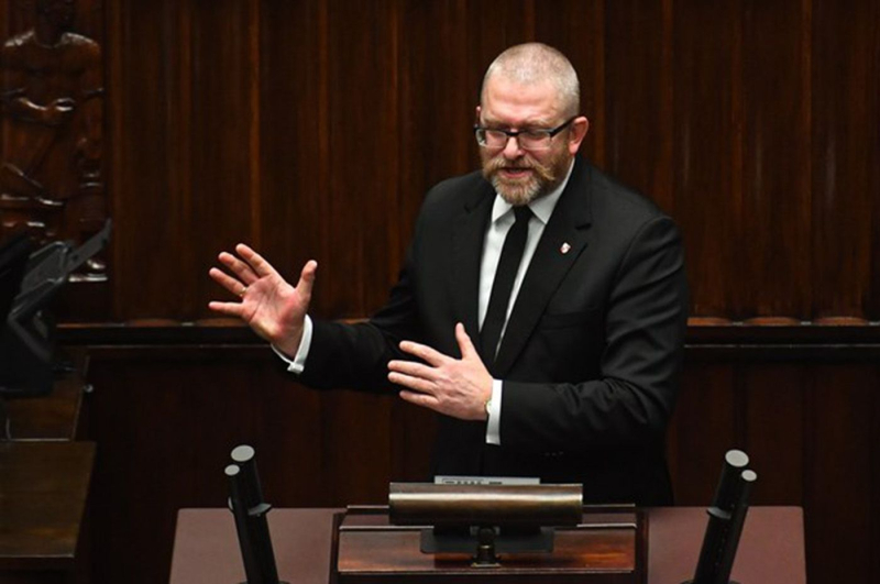 Aufruf, „die Banderisierung Polens zu stoppen“: Der Sejm entzog dem antiukrainischen Abgeordneten die Immunität 