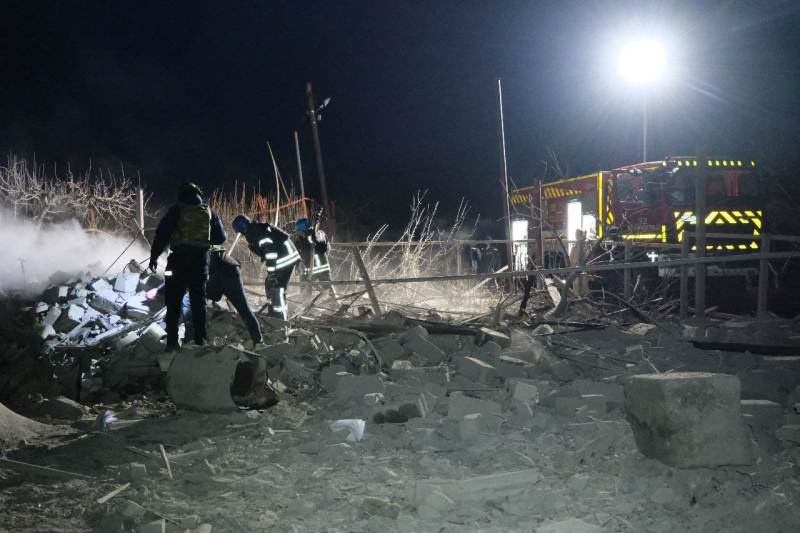 Streik im Bezirk Pokrowski: Fünf Erwachsene und vier Kinder wird unter den Trümmern durchsucht“ /></p>
<p>Foto: Vadim Filashkin</p>
<p><img decoding=