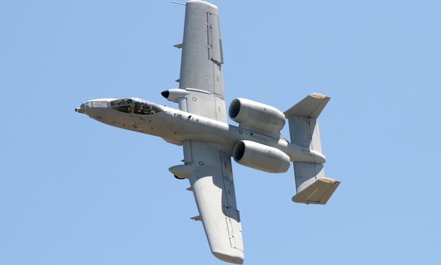 Unprätentiös und effektiv: Was man über das amerikanische Kampfflugzeug A-10 Warthog weiß