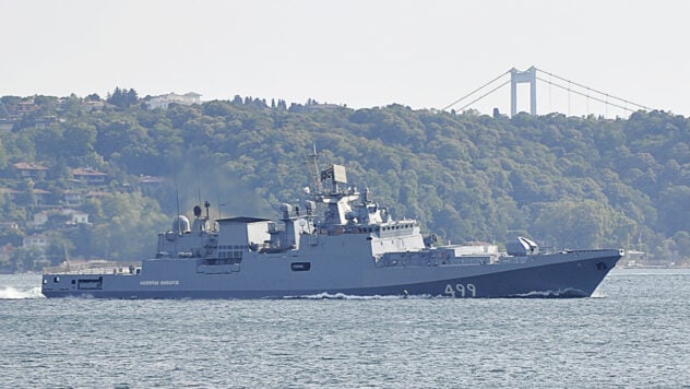 Trotz Sturm: Die Russische Föderation startete eine Trägerrakete mit Kaliber ins Schwarze Meer