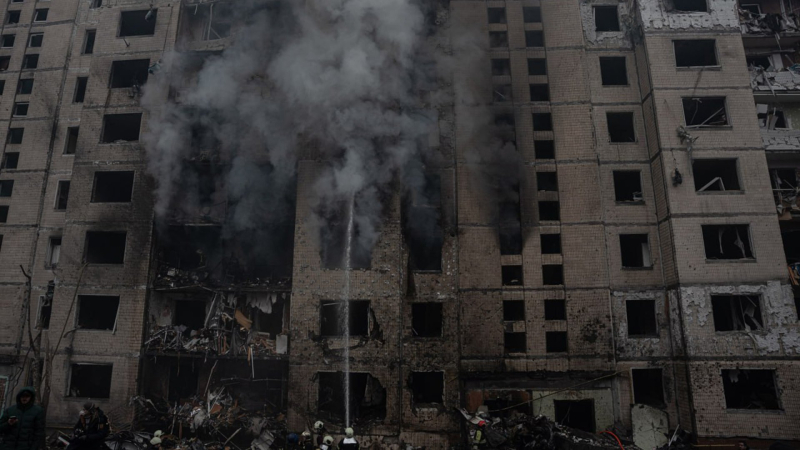 Die Russische Föderation hat 99 Raketen auf die Ukraine abgefeuert: Ankunft in Kiew , in der Region Kiew und in Charkow, Explosionen in Kropywnyzkyj“ /></p>
<p><img decoding=