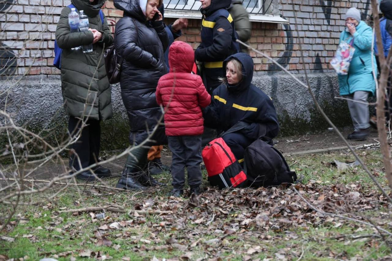 Die Russische Föderation hat 99 Raketen auf die Ukraine abgefeuert: Ankünfte in Kiew, der Region Kiew und Charkow, Explosionen in Kropywnyzkyj 