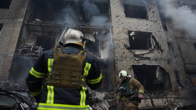 Häuser in Flammen und Ruinen: die ersten Minuten eines massiven Angriffs auf Kiew