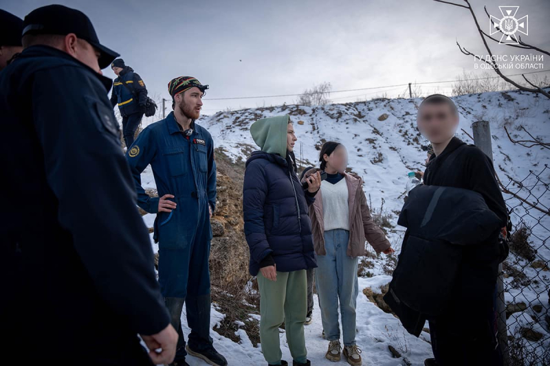 Wir wanderten die ganze Nacht umher: In der Region Odessa wurden vier Teenager gefunden, die sich in den Katakomben verirrt hatten 