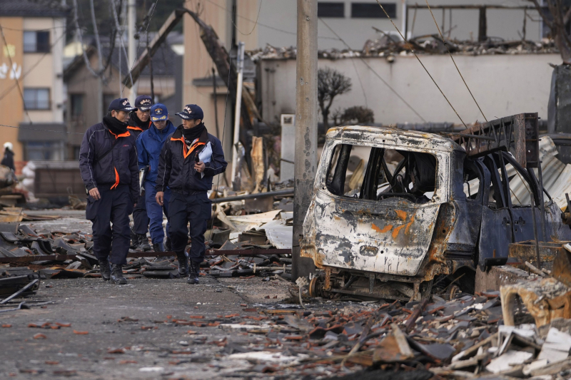 Heftiges Erdbeben in Japan: Die Zahl der Todesopfer ist gestiegen, Hunderte Menschen werden vermisst (Foto)