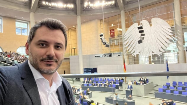 Der Bundestag stimmte für die Empfehlung, der Ukraine Stier zu liefern – Tschernew“ /></p>
<p >Am Donnerstag, 22. Februar, stimmten die Bundestagsabgeordneten für die Empfehlung, die Ukraine mit Langstreckensystemen auszustatten, um gezielte Angriffe tief im Rücken des russischen Aggressors durchzuführen. Wir sprechen über Taurus-Raketen.</p>
<p>Dies gab der stellvertretende Vorsitzende des Ausschusses für nationale Sicherheitsfragen der Werchowna Rada der Ukraine, Egor Tschernew, bekannt.</p>
<blockquote>
<p>– Der Bundestag hat gerade abgestimmt für eine Empfehlung, der Ukraine weitreichende Aktionssysteme zur Verfügung zu stellen, um gezielte Angriffe tief im Rücken des russischen Angreifers durchzuführen. Das heißt, Stier. Dies — ein Koalitionsdokument, im Gegensatz zum Oppositionsdokument, das heute etwas früher abgelehnt wurde, schrieb er auf seinem Facebook.</p>
</blockquote>
<p>Chernev betonte, dass die Entscheidung nun von Bundeskanzler Olaf Scholz getroffen werden müsse .</p>
<p>Jetzt schauen Sie </p>
<p>– Die Entscheidung liegt bei Scholz. Wir heben das Thema schrittweise an, um Ergebnisse zu erzielen“, fügte der stellvertretende Vorsitzende des Ausschusses der Werchowna Rada der Ukraine hinzu.</p>
<p>Wir hatten zuvor berichtet, dass dies am 22. Februar erneut von Bundestagsabgeordneten getan wurde unterstützen den Vorschlag der Opposition, Taurus-Raketen an die Ukraine zu liefern, nicht mehrheitlich.< /p> </p>
</p></p>
<!-- relpost-thumb-wrapper --><div class=