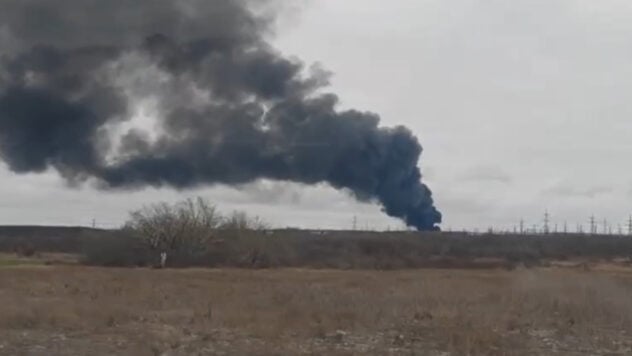 Im besetzten Makejewka brennt ein Öldepot – wahrscheinlich nach der Ankunft