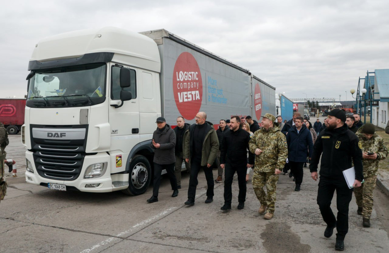 Die Ukraine verkauft kein Getreide an den polnischen Markt – Shmigal an der Grenze 