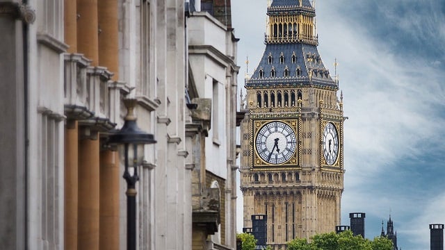 Britischer Verteidigungsminister über Taurus für die Streitkräfte der Ukraine: Ich möchte Berlin dabei helfen, diese bereitzustellen /></p>
<p>Der britische Verteidigungsminister Grant Shapps ist zuversichtlich, dass Deutschland der Hauptpartner der Ukraine bei der Bereitstellung militärischer Hilfe bleibt, aber um Russland zu besiegen, ist der Transfer von Taurus-Langstreckenraketen notwendig.</p>
<p >Die Worte eines britischen Beamten werden von der Sunday Times berichtet.</p>
<p>Die Worte eines britischen Beamten werden von der Sunday Times berichtet.</p>
<blockquote>
<p>– Ich möchte auch helfen Deutschland stellt Taurus-Langstreckenraketen zur Verfügung … Natürlich ist es absolut sinnvoll, sie während des Krieges zur Verfügung zu haben, der derzeit in Kontinentaleuropa gegen einen Diktator herrscht, der ein demokratisches Land übernommen hat. Worauf warten wir, Freunde? — Shapps wandte sich in Berlin an seine Partner.</p>
</blockquote>
<p>Ihm zufolge hat Präsident Selenskyj wiederholt versucht, die deutsche Bundeskanzlerin davon zu überzeugen, Langstreckenraketen in die Ukraine zu transferieren, aber Olaf Scholz blieb hartnäckig.</p >Jetzt schauen sie sich < h2>Taurus für die Ukraine an — Position Großbritanniens und Deutschlands</h2>
<p>Anfang März schlug der britische Außenminister David Cameron vor, dass Deutschland das Problem im Zusammenhang mit der möglichen Lieferung von Taurus-Marschflugkörpern an die Ukraine lösen solle.</p>
<p>Er stellte fest, dass a Möglich ist ein Ringtausch, bei dem Deutschland Taurus-Marschflugkörper an das Vereinigte Königreich transferiert und London im Gegenzug weitere Storm Shadow-Raketen an die Ukraine liefert.</p>
<p>Allerdings ist die Fraktion des Oppositionsblocks CDU/CSU im Bundestag lehnte diesen Vorschlag kategorisch ab.</p>
</p>
<p>< /p></p></p>
<!-- relpost-thumb-wrapper --><div class=