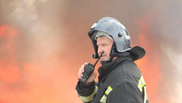 In der Region Kursk brennt ein Lagerhaus für Kraft- und Schmierstoffe