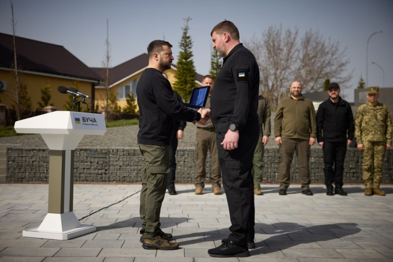 Zelensky über die Gräueltaten in Bucha: Es gab ein Beweis dafür, dass niemand außen vor gelassen werden sollte“ /></p>
<p><img decoding=