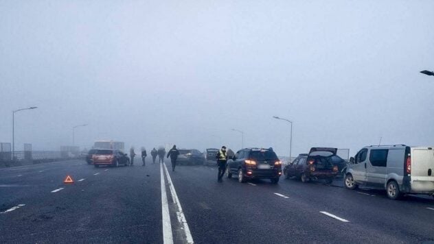 Großer Unfall auf der Sknilovsky-Brücke in Lemberg: 25 Autos kollidierten