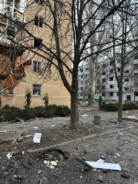 Russische Truppen schlagen Kurachowo mit einem Luftangriff ein Bombe: 16 Menschen wurden verletzt
