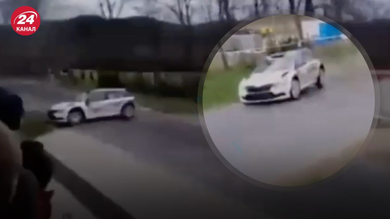 In Ungarn während der Rallye Auto flog ins Publikum: Es gab Verletzte und Verletzte – gruseliges Video“ /></p>
<p>Während einer Kundgebung flog ein Auto in die Menge/Collage 24 Channel</p>
<p _ngcontent-sc91 class=