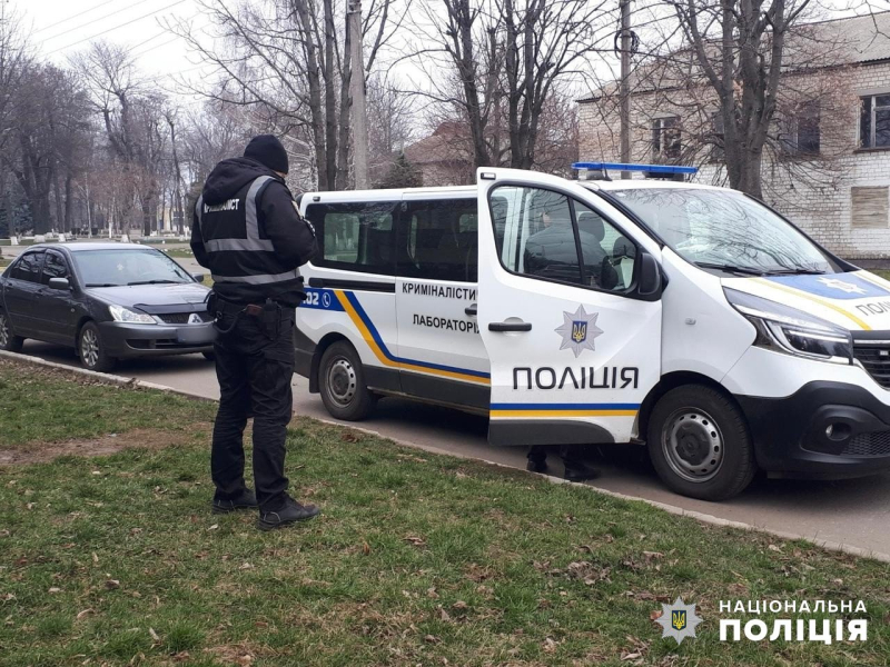 In der Region Odessa fanden Passanten einen ermordeten Mann in Uniform