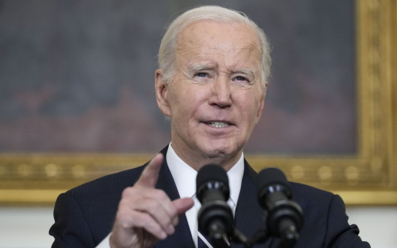 Medien veröffentlichte die wichtigsten Punkte aus Bidens Rede vor dem Kongress“ /></p>
<p><strong>Während seiner Rede wird Biden auch das Thema der Unterstützung der Ukraine ansprechen.</strong></p>
<p>Amerikanische Medien veröffentlichte Auszüge aus der Rede des US-Präsidenten Joe Biden während seiner Rede zur Lage der Nation.</p>
<p>Edition <strong>Bloomberg</strong>berichtet, dass Biden während der Ansprache versuchen wird, Vorwürfe über sein Alter beiseite zu schieben.</p>
<p>Der US-Präsident wird in seiner Rede zur Lage der Nation seinem Gegner Donald Trump vorwerfen, eine direkte Bedrohung für die amerikanische Demokratie darzustellen .< /p> </p>
<p>„Mein Leben hat mich gelehrt, Freiheit und Demokratie anzunehmen. Eine Zukunft, die auf den Grundwerten basiert, die Amerika definiert haben: Ehrlichkeit, Anstand, Würde, Gleichheit. Respektiere jeden. Gib jedem eine faire Chance. Gib Hass keinen sicheren Hafen.“ . Nun sehen einige Leute in meinem Alter eine andere Geschichte: die amerikanische Geschichte der Beleidigung, Rache und Vergeltung. Hier geht es nicht um mich“, sagte Biden in einer Erklärung.</p>
<p>Die Veröffentlichung stellt fest, dass Biden vor der Aufgabe steht Überzeugen Sie skeptische Amerikaner davon, dass er in der Lage ist, weitere vier Jahre im Weißen Haus zu verbringen, und legen Sie die Agenda für die zweite Amtszeit fest.</p>
<p>Der US-Präsident wird sich auf die Erfolge seiner ersten Amtszeit konzentrieren und auf neue Maßnahmen drängen Hilfe für die Ukraine, Einwanderung, Abtreibungsrechte, höhere Steuern für Reiche und niedrigere Preise für Medikamente.</p>
<p>Darüber hinaus wird Biden die Entscheidung bekannt geben, einen temporären Hafen im Gazastreifen zu bauen, um humanitäre Hilfe an die Ukraine zu liefern Palästinenser.</p>
<p>Erinnern Sie sich daran, dass zuvor berichtet wurde, dass<strong>der US-Präsidentschaftskandidat Donald Trump den derzeitigen Chef des Weißen Hauses, Joe Biden, zu einer Debatte herausgefordert hat</strong>.</p>
<p >Darüber hinaus haben wir zuvor darüber berichtet, dass <strong>die Vereinigten Staaten während Selenskyjs Besuch auf den russischen Raketenangriff auf Odessa reagierten</strong>.</p>
<p>   </p>
<h4>Verwandte Themen:</h4>
<p>Weitere Nachrichten</p>
<!-- relpost-thumb-wrapper --><div class=