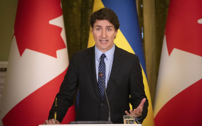 Trudeau erinnerte wann Russland hat den Krieg gegen die Ukraine begonnen“ /></p>
<p><strong>Kanada wird dem ukrainischen Volk weiterhin jede erdenkliche Hilfe leisten.</strong></p>
<p>Zum zehnten Jahrestag der Illegalität Russlands Nach der Annexion der Krim erinnerte der kanadische Premierminister Justin Trudeau daran, dass der Aggressorstaat damals, im Jahr 2014, einen Krieg gegen die souveräne Ukraine begann.</p>
<p>Ukrinform berichtet dies.</p>
<p>„Heute erinnert daran Teilen Sie uns mit, dass Russlands Krieg gegen die Ukraine nicht am 24. Februar 2022, sondern ein Jahrzehnt zuvor begonnen hat. Da Putin immer noch versucht, die Weltkarte nach eigenem Ermessen zu verändern, bleiben wir unmissverständlich: Das Territorium der Ukraine bleibt ukrainisch und wir werden die Ukraine so lange wie nötig unterstützen“, betonte der kanadische Premierminister.</p>
<p> < Trudeau nannte die Invasion Russlands auf der Krim nicht nur einen Angriff auf den freien und souveränen Staat Ukraine, sondern auch einen Angriff „auf die regelbasierte internationale Ordnung und die gemeinsamen Werte, die den Kanadiern wichtig sind.“</p >
<p>„Putin verstieß gegen die UN-Charta – die Grundlage unseres internationalen Systems – und führte ein fiktives Referendum durch, um sein Vorgehen zu legitimieren. Danach begannen Massenrepressionen gegen die Bewohner der Region, insbesondere gegen die Krimtataren.“ betonte der Premierminister Kanadas.</p>
<p>Er erinnerte an das breite Spektrum der von Kanada gegen Russland verhängten Sanktionen, die UNIFIER-Ausbildung von mehr als 40.000 ukrainischen Verteidigern, Milliarden von Dollar an militärischer, humanitärer und makrofinanzieller Hilfe und versprach weitere Unterstützung für das ukrainische Volk und sein Recht, über seine Zukunft selbst zu bestimmen.</p>
<p>Denken Sie daran, Kanada ist offen für die Entsendung seiner Truppen in die Ukraine. Wir sprechen jedoch nicht über die Beteiligung kanadischer Soldaten an Feindseligkeiten.</p>
<h4>Verwandte Themen:</h4>
<p>Weitere Nachrichten</p>
<!-- relpost-thumb-wrapper --><div class=