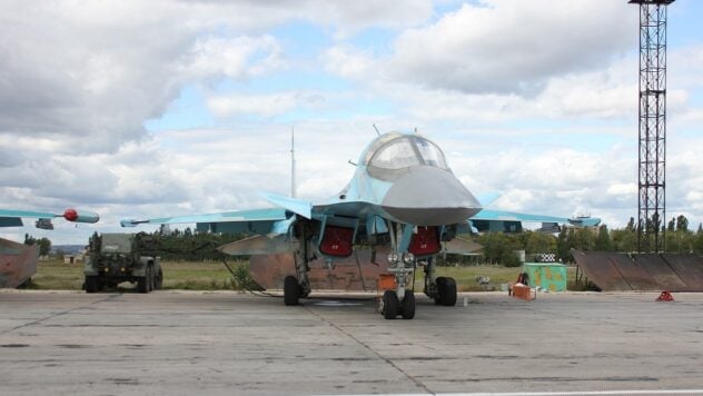 Angriff auf den Flugplatz Morozovsk am 5. April: Sechs Flugzeuge wurden zerstört und acht Flugzeuge erheblich beschädigt 