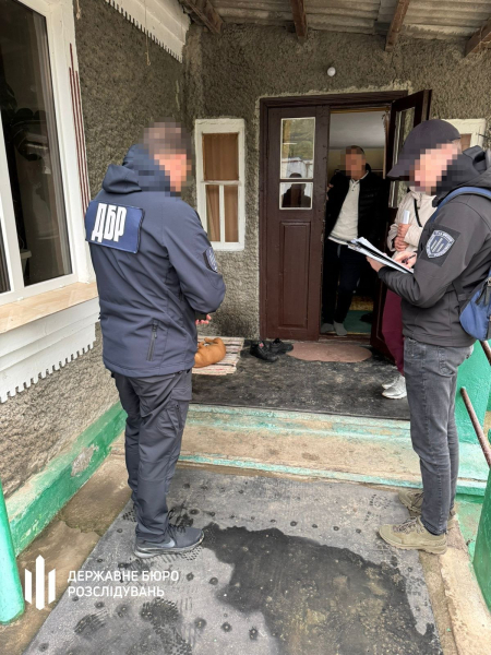 Die Erschießung eines Polizisten in der Region Winnyzja: zwei Militärs, die half, die Angreifer zu entlarven“ /></p>
<p> DBR </p>
<p><img decoding=