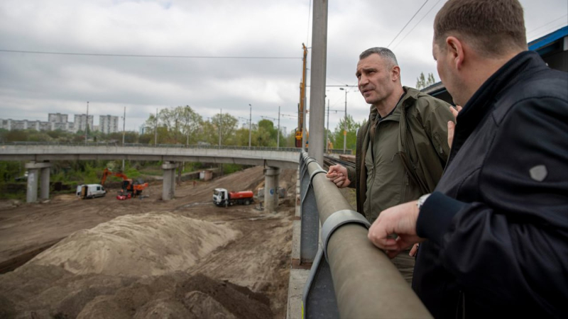 In Kiew wird der Verkehr auf der Podolsko-Voskresensky-Brücke und der neuen Überführung freigegeben – wann