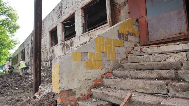 Explosionen in Charkow am 27. April: Alles, was über die bekannt ist Angriff auf das Gelände einer psychiatrischen Klinik“/></p>
<p><img decoding=