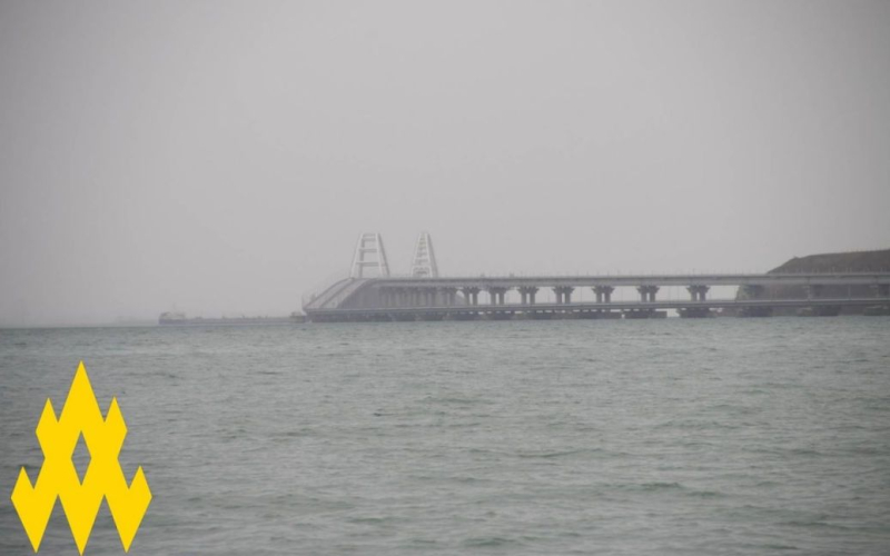 Die Besatzer haben Angst vor einem Angriff auf die Krimbrücke und bauen dort eine Massenluftverteidigung auf - Atesh