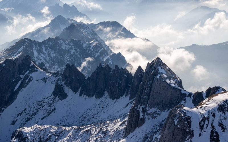 Ein Hubschrauber stürzte in den Alpen ab - Ja Opfer