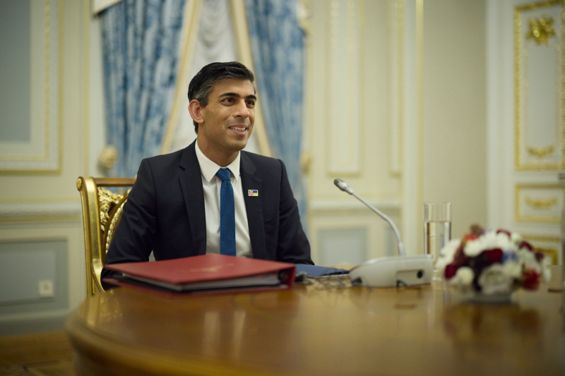 Der britische Premierminister fragte den König nach der Auflösung des Parlaments und kündigte vorgezogene Neuwahlen an“ /></p>
<p>Rishi Sunak bat den König um die Auflösung des Parlaments und kündigte vorgezogene Wahlen an/Collage 24 Channel</p>
<p _ngcontent-sc197 class=