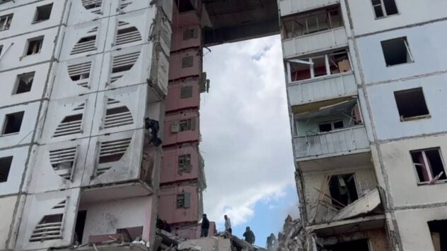 In Belgorod stürzte der Eingang eines Hochhauses nach einer Explosion ein