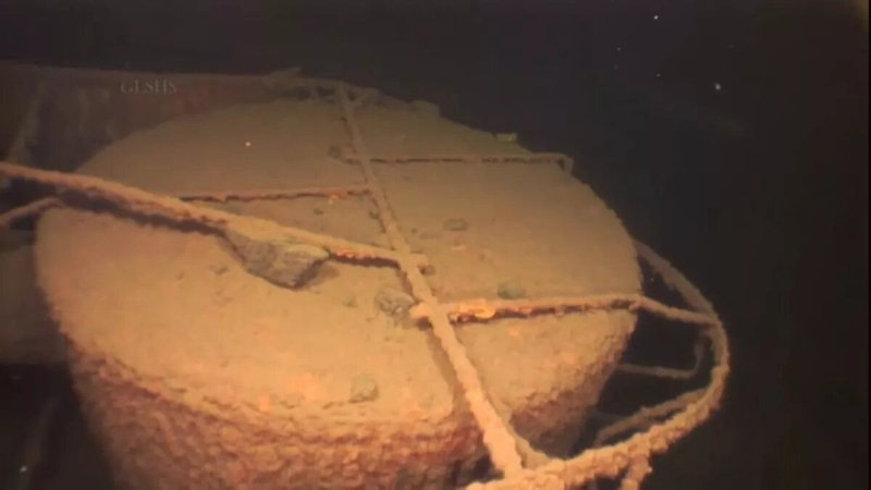  Das „verfluchte“ Schiff, das vor 115 Jahren verschwand, wurde endlich gefunden – Fotos, Details“ /></p>
<p>Einige Wrackteile wurden in den Folgejahren an Land gespült, aber von der Besatzung wurden keine Spuren gefunden – bis 2021 des Jahres. In diesem Sommer fanden Darryl Ertel, der Direktor für Marineoperationen der Gesellschaft, und sein Bruder Dan schließlich mithilfe von Sonar das Wrack.</p>
<p>Ertel sagte: „Ich wusste fast, dass es die Adella Shores sein musste, als ich ihre Länge maß, weil in diesem Größenbereich keine anderen Schiffe fehlten. Sobald ich das Schiff zum ersten Mal darauf abgesetzt hatte, sah ich die Struktur des Schiffes und.“ könnte es mit „Adella Shores“ vergleichen.</p>
<p><img decoding=