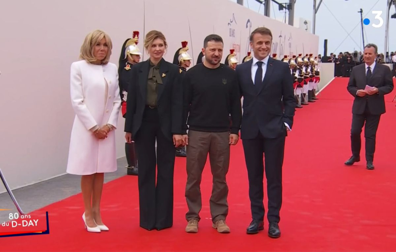 Die Selenskyjs wurden in der Normandie mit Applaus begrüßt: ein beredtes Video des Treffens mit Macron und seiner Frau“ /></p>
<p>Zelensky in der Normandie 6. Juni 2024/Screenshot von Channel 24</p>
<p _ngcontent-sc162 class=