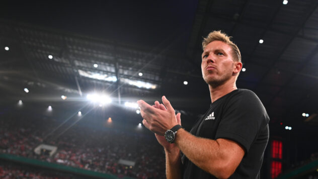 Der Ukraine half nicht nur das Glück, sondern auch ein gutes Defensivspiel - der Trainer von der deutschen Nationalmannschaft“/></p>
<p>Der Cheftrainer der deutschen Nationalmannschaft <strong>Julian Nagelsmann</strong> kommentierte das Freundschaftsspiel mit der ukrainischen Nationalmannschaft (0:0) in Vorbereitung auf die EM 2024.</p>
<p>Bei der Pressekonferenz nach dem Spiel verwies Nagelsmann auf die Abwehr der Blau-Gelben und des ukrainischen Torhüters Anatoly Trubin, der fünf Paraden erzielte.</p>
<h2>Nagelsmann über die Spiel Deutschland — Ukraine</h2>
<p>– Die ersten 20 Minuten waren gut. Gutes Pressing. Der Gegner verfügt über gute Spieler, die erst gegen Ende der ersten Halbzeit begonnen haben, ihre Chancen zu erspielen. Ich denke, wenn es uns gelungen wäre, ein Tor zu erzielen, hätten wir auch das zweite und dritte erzielt, — sagte er.</p>
<p>Jetzt schauen sie zu </p>
<p>Nagelsmann fügte hinzu, dass es seinen Spielern nach der Pause gelungen sei, den Druck zu erhöhen: Etwa 15 bis 20 Minuten lang konnte die Ukraine ihren Strafraum nicht verlassen.</p>
<blockquote>
<p>– Ich werde die brillante Leistung des gegnerischen Torwarts bemerken. Dabei half den Blau-Gelben nicht nur das Glück, sondern auch ein gutes Defensivspiel, — sagte der Bundestrainer.</p>
</blockquote>
<p>Vor Beginn der EM 2024 muss Nagelsmanns Trainerstab einen Spieler aus dem Kader ausschließen, da im vorläufigen Antrag 27 Leistungsträger vorgesehen waren. Am letzten Tag der Bewerbungsfrist kommt es zum Sparringsspiel der deutschen Mannschaft gegen Griechenland.</p>
<p>Im Spiel Deutschland — Die Heimmannschaft Ukraine hatte einen territorialen Vorteil und gab für die Blau-Gelben 26 Torschüsse ab, von denen fünf aufs Tor gingen. Im Anschluss an das Treffen wurde Anatoly Trubin zum Löwen des Spiels gekürt.</p>
<p>Im nächsten Spiel zur Vorbereitung auf die EM 2024 wird die Mannschaft von Sergei Rebrov am 7. Juni in Warschau gegen die polnische Mannschaft antreten. Außerdem ist für den 11. Juni in Chisinau ein Sparring gegen Moldawien geplant.</p>
</p></p>
<!-- relpost-thumb-wrapper --><div class=