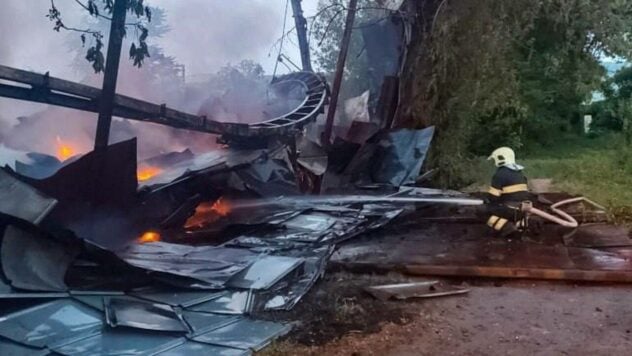 Explosionen in der Region Winnyzja: Verschüttete Trümmer verursachten einen Brand auf dem Krankenhausgelände