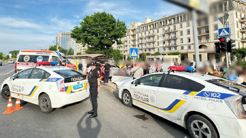 Verkehrsunfall in Odessa: Ein betrunkener Fahrer überfuhr drei Frauen an einer Kreuzung