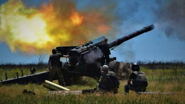 Krynki sind praktisch zerstört, aber die ukrainischen Streitkräfte setzen ihre Kampfeinsätze fort – OSGV Tavria“/></p >
<p>Das ukrainische Militär führt weiterhin Kampfeinsätze in der Nähe des Dorfes Krynki in der Region Cherson durch, obwohl es von russischen Besatzern praktisch zerstört wurde.</p>
<p>Dies wurde von Dmitri angegeben Likhovy, ein Vertreter der operativ-strategischen Truppengruppe von Tavria, in einem Kommentar zum Projekt Radio Liberty Crimea. Realitäten.</p>
<h2>Wie ist die Situation in der Nähe des Dorfes Krynki in der Region Cherson?</h2>
<blockquote>
<p>– Die Stellungen der ukrainischen Streitkräfte im Dorf Krynki wurden dadurch vollständig zerstört anhaltender und intensiver feindlicher Beschuss und Luftangriffe. Das Dorf selbst wurde fast vollständig zerstört“, sagte Likhovoy.</p>
</blockquote>
<p>Ihm zufolge gibt es in Krynki keine Möglichkeit, die Verteidigung aufrechtzuerhalten, es gibt keine Möglichkeit, sich an irgendwelchen Befestigungen festzuhalten, und deshalb befinden sich die ukrainischen Verteidiger an anderen spezifischen Positionen und Brückenköpfen und auch am linken Ufer des Dnjepr.</p >Jetzt schauen sie zu </p>
<p><p> <img decoding=