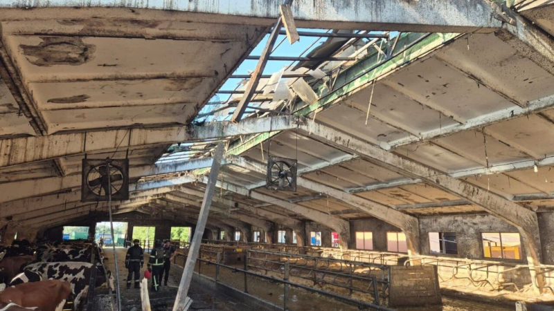 Die Russische Föderation hat ein Unternehmen in der Region Charkow angegriffen mit KABs: Es gibt Opfer“ /></p>
<p>Foto: DSNS der Ukraine</p>
<p><img decoding=