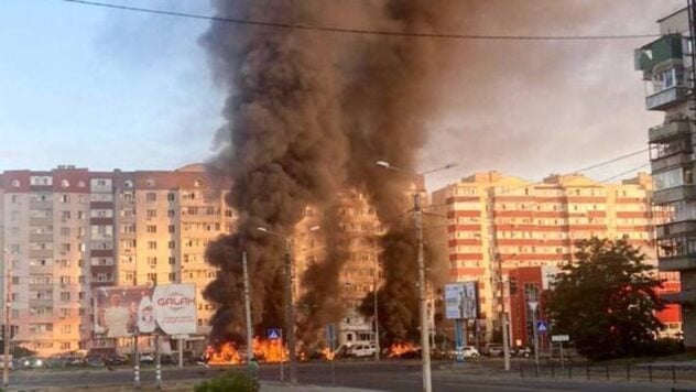 Explosion in Sumy: Autos brennen, mindestens eine Person wurde verletzt