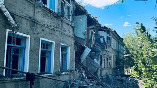 Eine Reihe von Explosionen in Kramatorsk: Die Russische Föderation beschoss die Stadt von Smerch aus, eine Person ist unter den Trümmern