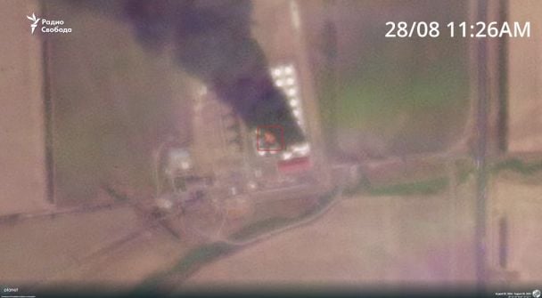  Ein Angriff auf ein Öldepot in der Region Rostow zeigte neue Satellitenbilder des Feuers.