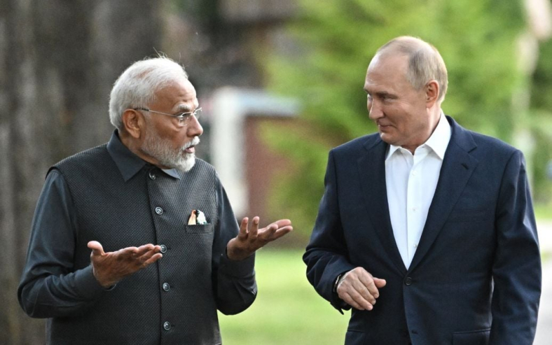 Modi diskutierte mit Putin über die Ukraine : was bekannt ist“ /></p>
<p><strong>Die Parteien diskutierten Modis Besuch in Kiew und Russlands Krieg gegen die Ukraine.</strong></p>
<p>Premierminister von Indien <strong>Narendra Modi </strong> strong> führte ein Gespräch mit dem russischen Diktator Wladimir Putin, sie diskutierten Modis Besuch in Kiew und den russischen Krieg gegen die Ukraine, den der indische Premierminister den „russisch-ukrainischen Konflikt“ nennt.</p>
<p>“ Heute hatte ich ein Gespräch mit Präsident Putin … Wir tauschten Meinungen über den russisch-ukrainischen Konflikt aus und meine Eindrücke von meinem jüngsten Besuch in der Ukraine bestätigten Indiens starkes Engagement für eine schnelle, starke und friedliche Lösung des Konflikts“, schrieb Mode im sozialen Netzwerk am 27. August.</p>
<p>Der indische Premierminister berichtete außerdem, dass die Parteien während des Gesprächs „Maßnahmen zur weiteren Stärkung der besonderen und privilegierten strategischen Partnerschaft besprochen“ hätten.</p>
<p>Zuvor hatte Der indische Premierminister Narendra Modi <strong>hatte ein Telefongespräch mit US-Präsident Joe Biden</strong> und bestätigte sein Engagement für die Erneuerung des Friedens in der Ukraine.</p>
<h4>Verwandte Themen:</h4>
<p>Weitere Nachrichten</p>
<!-- relpost-thumb-wrapper --><div class=