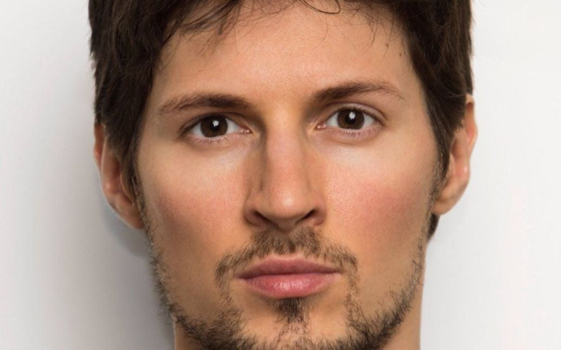 Russische Botschaft in Frankreich reagierte auf Durovs Inhaftierung Gründer von Telegram <strong>Pavel Durov</strong>Die russische Botschaft in Frankreich bat die französischen Behörden umgehend um eine Erläuterung der Gründe für diese Entscheidung.</p>
<p>Darüber wurde <strong>berichtet</strong> Die Seite der Botschaft.</p>
<p>Bei den Botschaften wurde gefordert, den Schutz seiner Rechte zu gewährleisten und konsularischen Zugang zu gewähren.</p>
<p><em>„Bis heute vermeidet die französische Seite immer noch eine Interaktion.“ dieses Problem“, heißt es in der Nachricht.</p>
<p>Die Botschaft steht in Kontakt mit Durovs Anwalt.</p>
<h2><strong>Inhaftierung von Durov – was bekannt ist</strong>< /h2> </p>
<p>Erinnern wir uns daran, dass laut französischen Medien der Gründer und CEO des Nachrichtenaustauschdienstes Telegram am Abend des Samstags, dem 24. August, am französischen Flughafen Le Bourget verhaftet wurde. </p>
<p>Die Inhaftierung von Pavel Durov löste im Generalstab der Russischen Föderation und bei den russischen Sonderdiensten Besorgnis aus.</p>
<h4 >Verwandte Themen:</h4>
<p>Weitere Nachrichten</p>
<!-- relpost-thumb-wrapper --><div class=