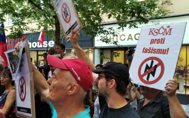 In Prag nahmen Kommunisten an einer Kundgebung gegen den Dritten Angriff teil (Video)