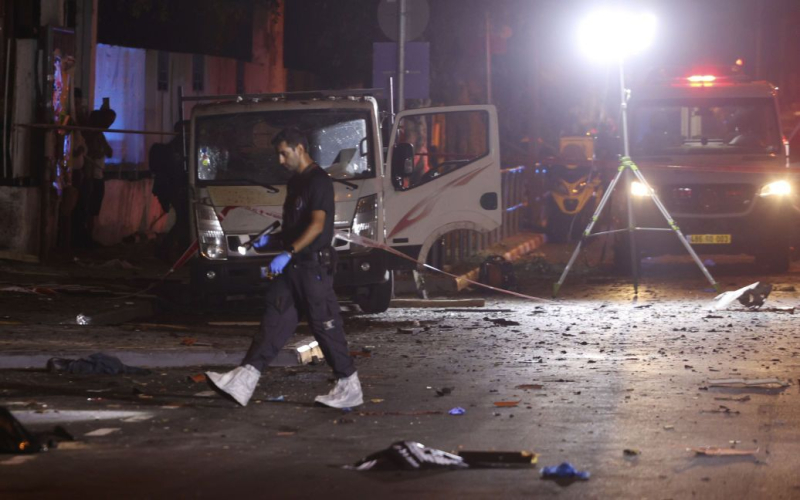 Ein Lastwagen explodierte in Tel Aviv: Es gibt ein Opfer, ein Terroranschlag wird vermutet (Foto, Video)