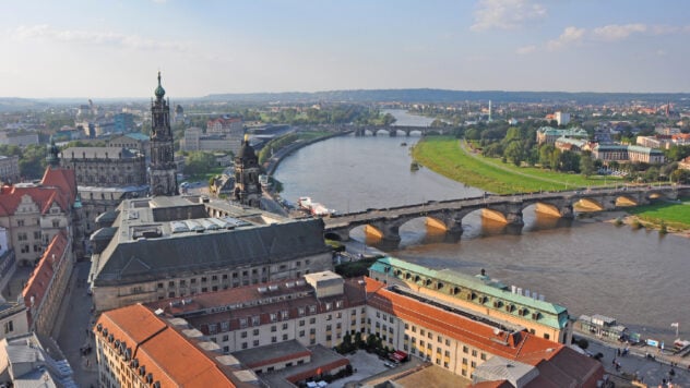 Ein Teil der Brücke über die Elbe ist in Dresden, Deutschland, eingestürzt: Was ist bekannt