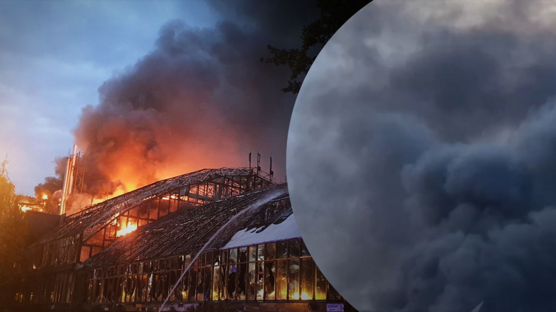 Auf der Insel Krestovsky in St. Petersburg brach ein Feuer aus: Ein Sportverein brennt