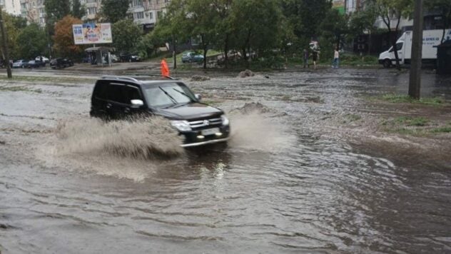 Regen in Odessa: Die Stadt ist überflutet, der Straßenbahnverkehr ist eingestellt