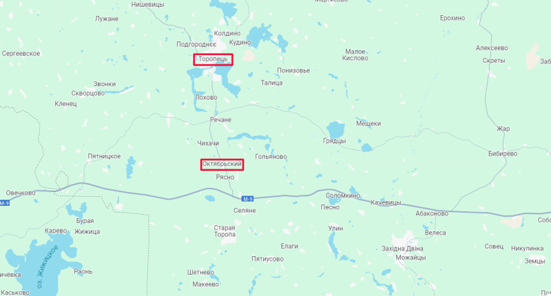 In Oktjabrski bei Toropez wurden Dutzende Lagerhäuser zerstört: Satellitenbilder